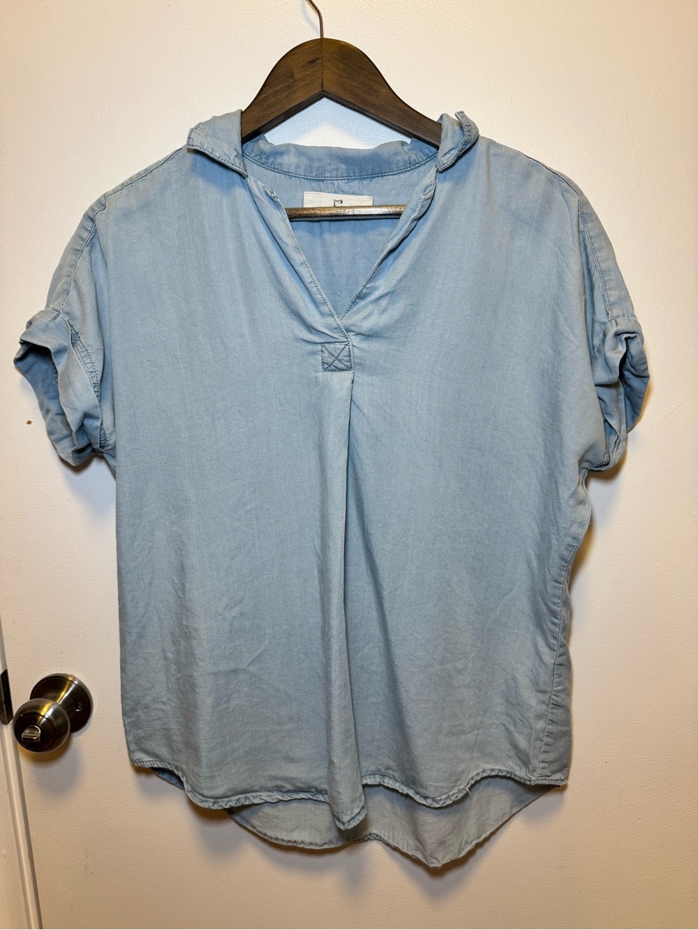 Thread & Supply Light Blue V-Neck Hooded Short Sleeve Tunic Top